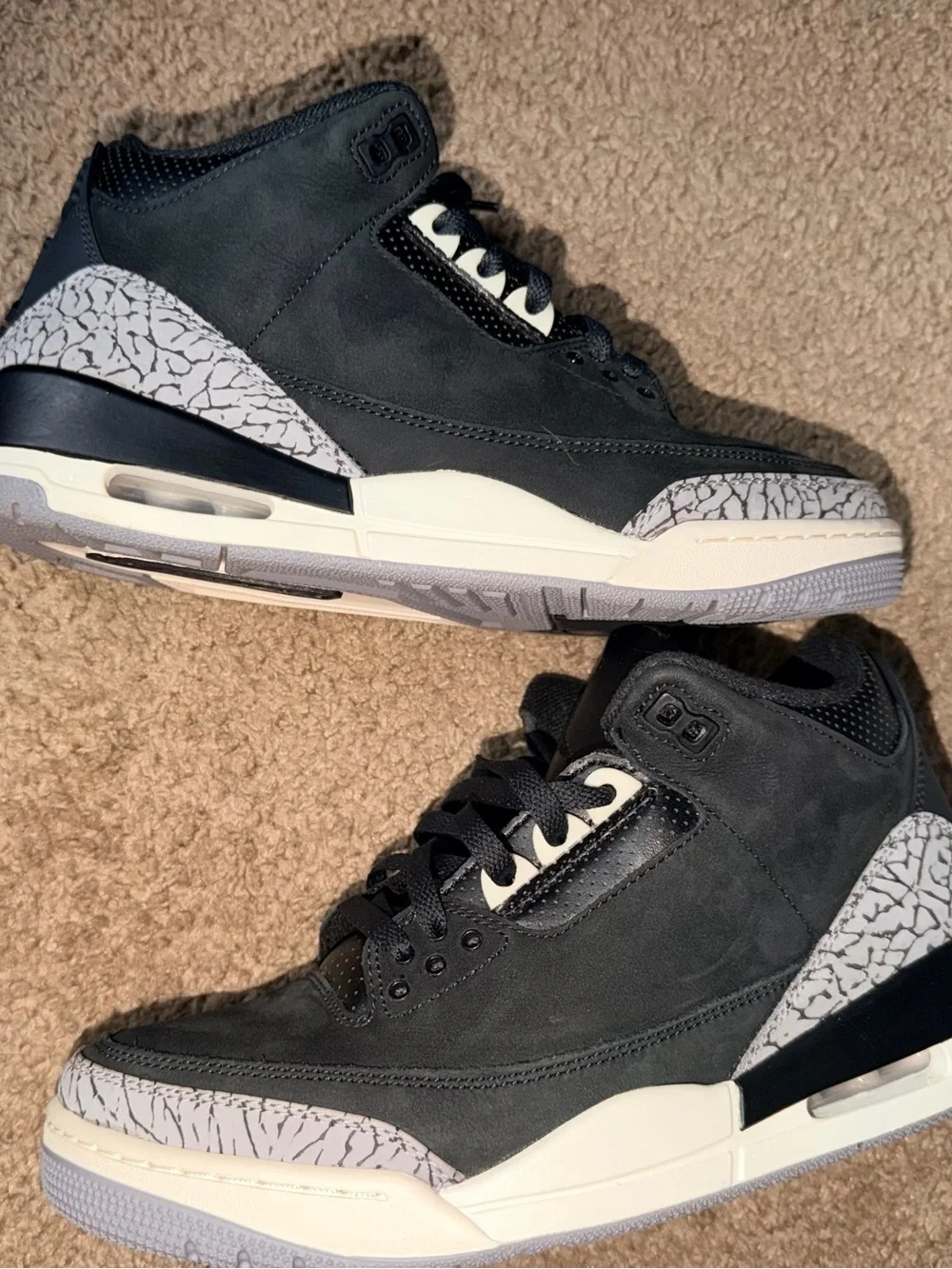 Air Jordan 3 Retro - Off Noir - Mens size 9/10.5w